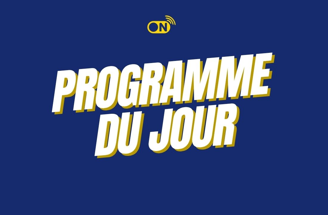 Fond bleu avec écrit en blanc et jaune "programme du jour"
