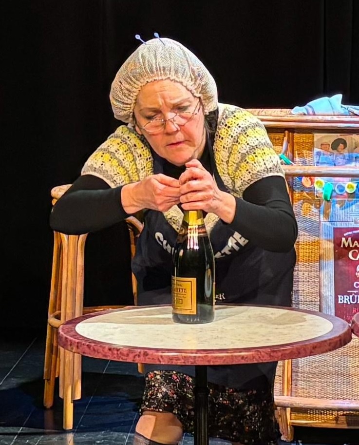 Odette fait son cabaret